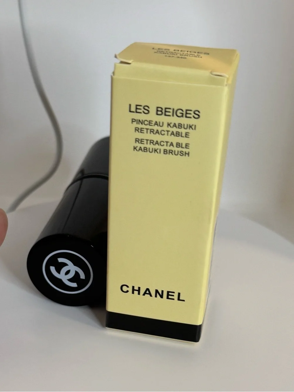 CHANEL Les Beiges Retractable Kabuki Brush with Flower Charm